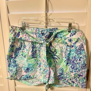 Lilly Pulitzer Shorts- size 16